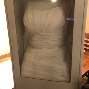Wedding dress